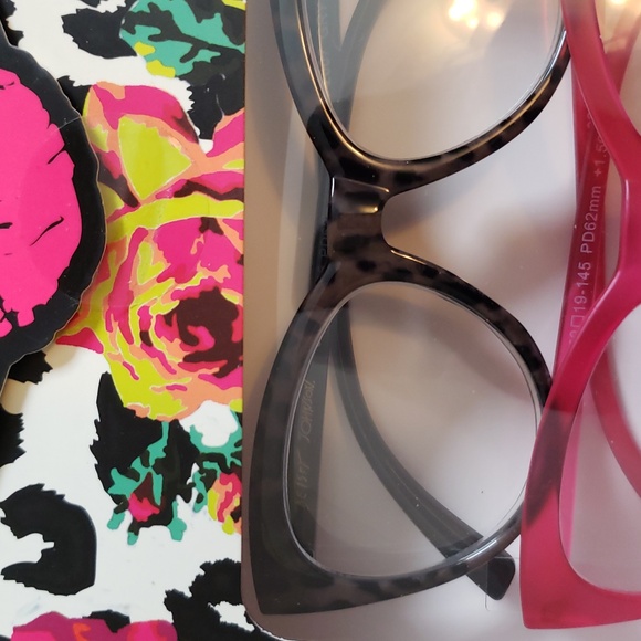 Betsey Johnson Set of 3 Cats Eye Reading Glasses +1.50 Strength - Picture 6 of 12